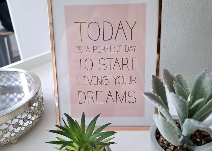 Kaunis Keskustayksioe Parvekkeella,wifi,free Parking *